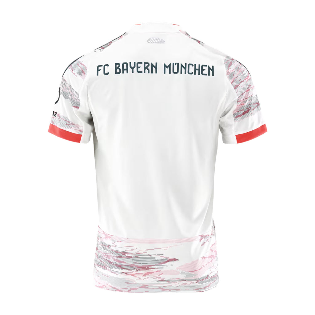 Bayern Munich visitante 25-26 versión fan