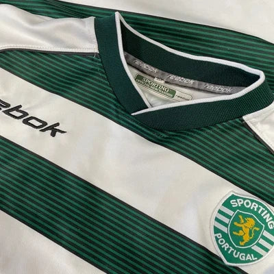 Sporting CP Retro Home Kit 2002/03 - Cristiano Ronaldo – striped retro football jersey detail view