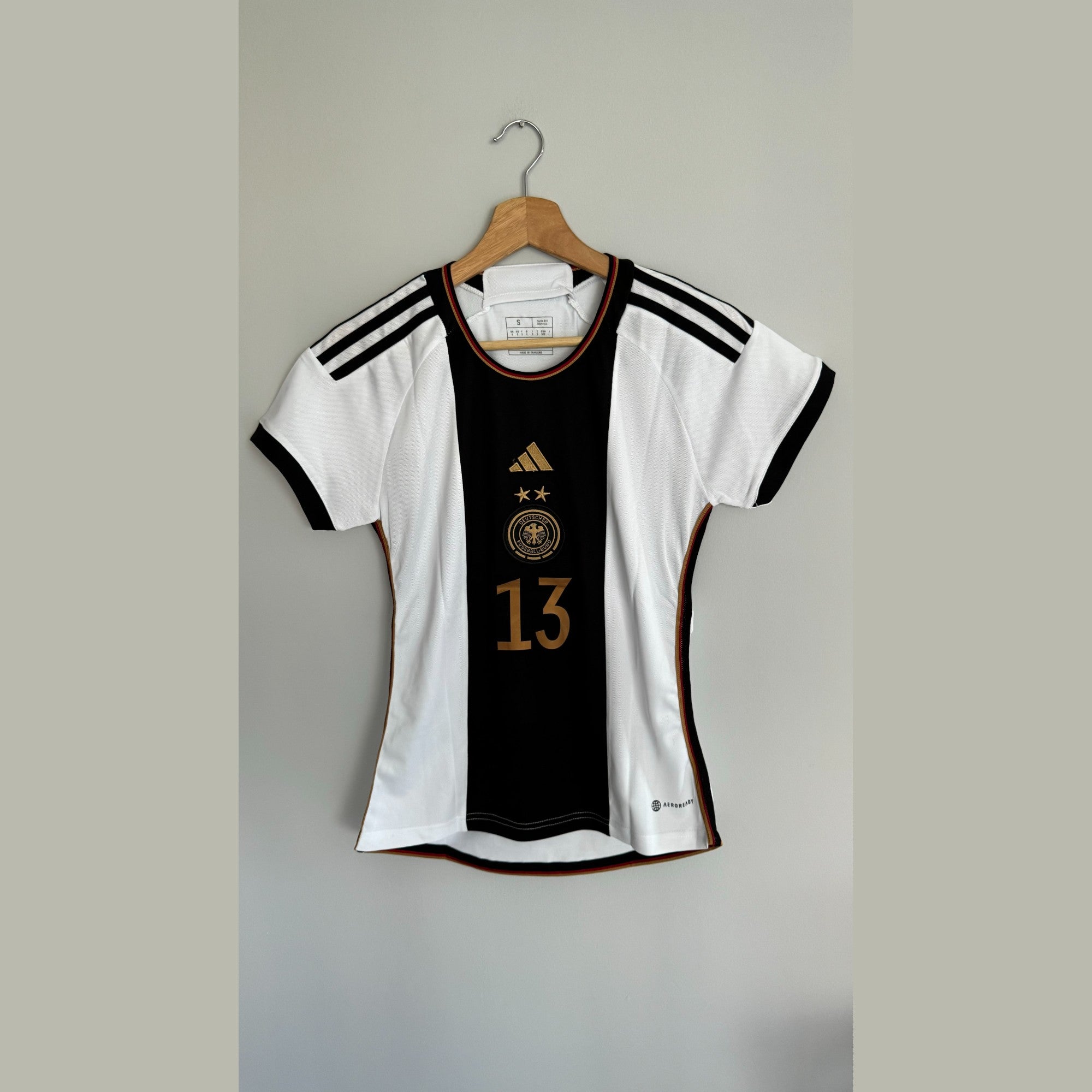 Alemania 2022 local mujer