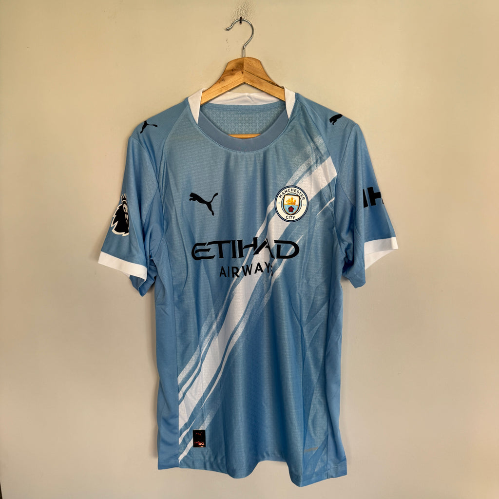 Manchester City 25-26 local versión jugador - Cherki