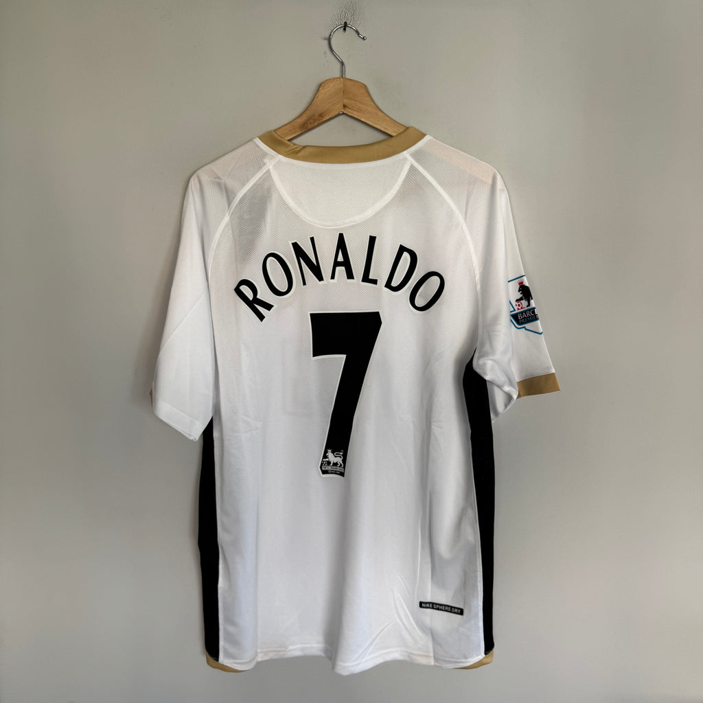 Manchester United 06-07 visitante - Ronaldo