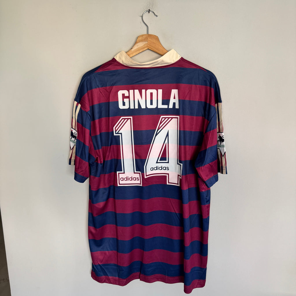 Newcastle 95-96 visitante - Ginola