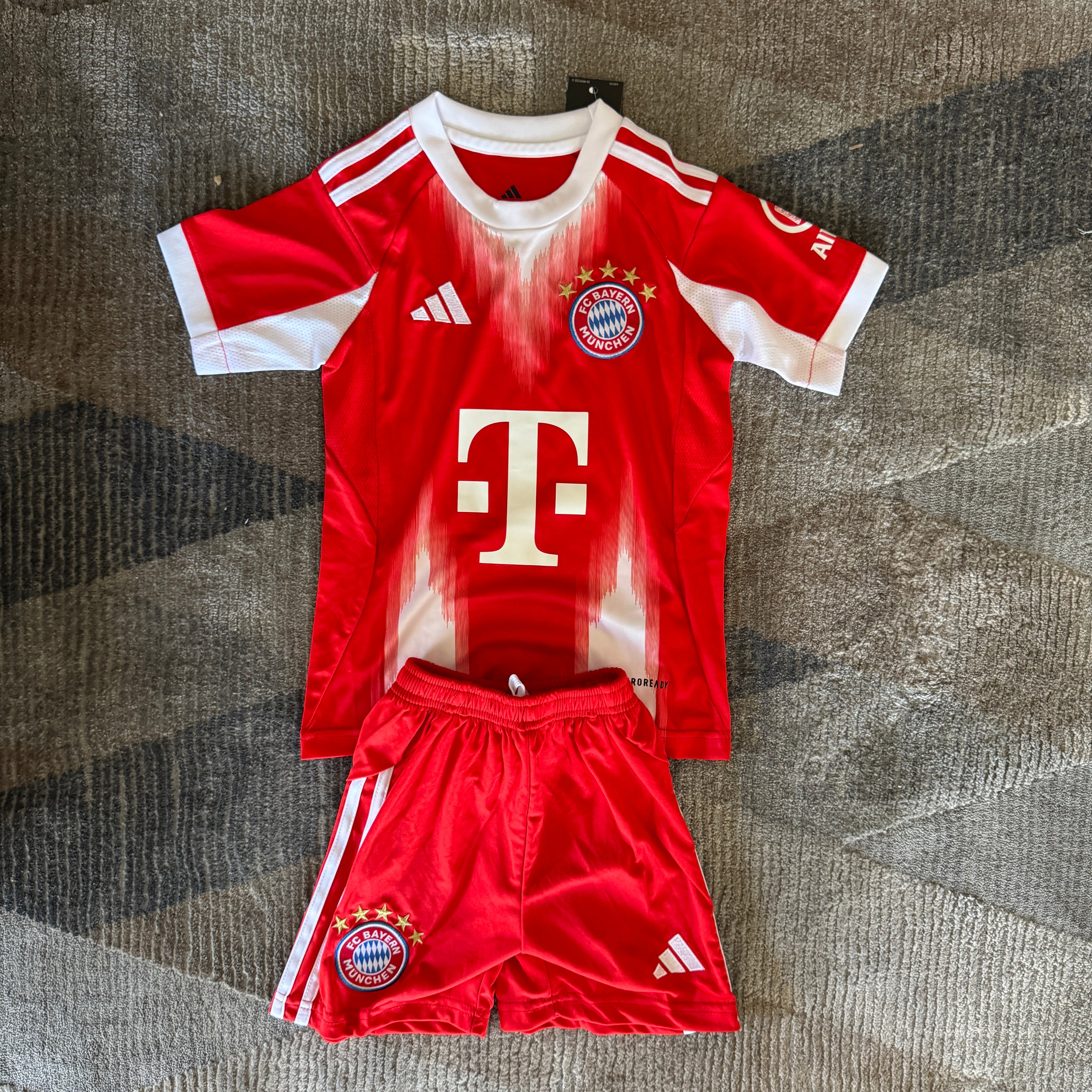 Bayern Munich 25-26 local niños