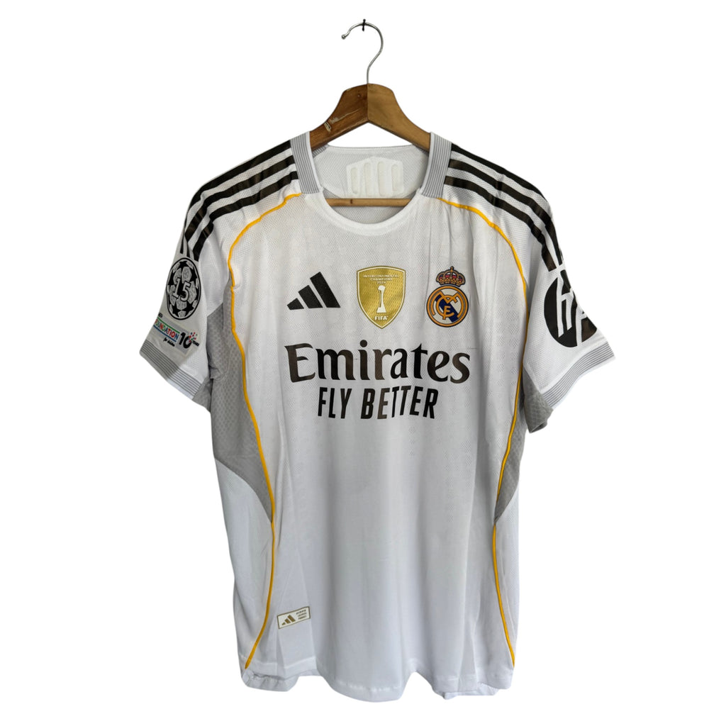 Real Madrid 25-26 local versión jugador - Mbappé