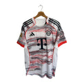 Bayern Munich 25-26 visitante versión jugador - Laimer