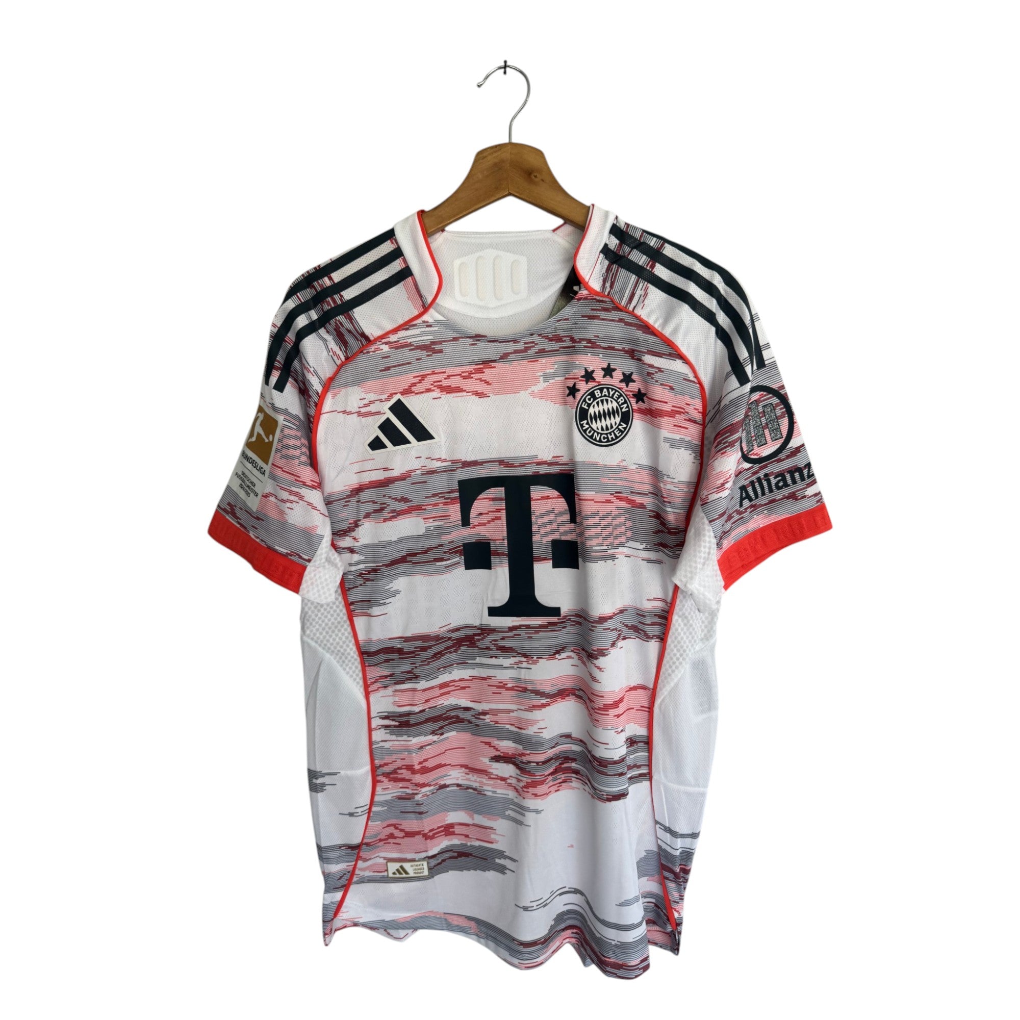 Bayern Munich 25-26 visitante versión jugador - Laimer