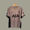 Tottenham 23-24 tercera versión jugador