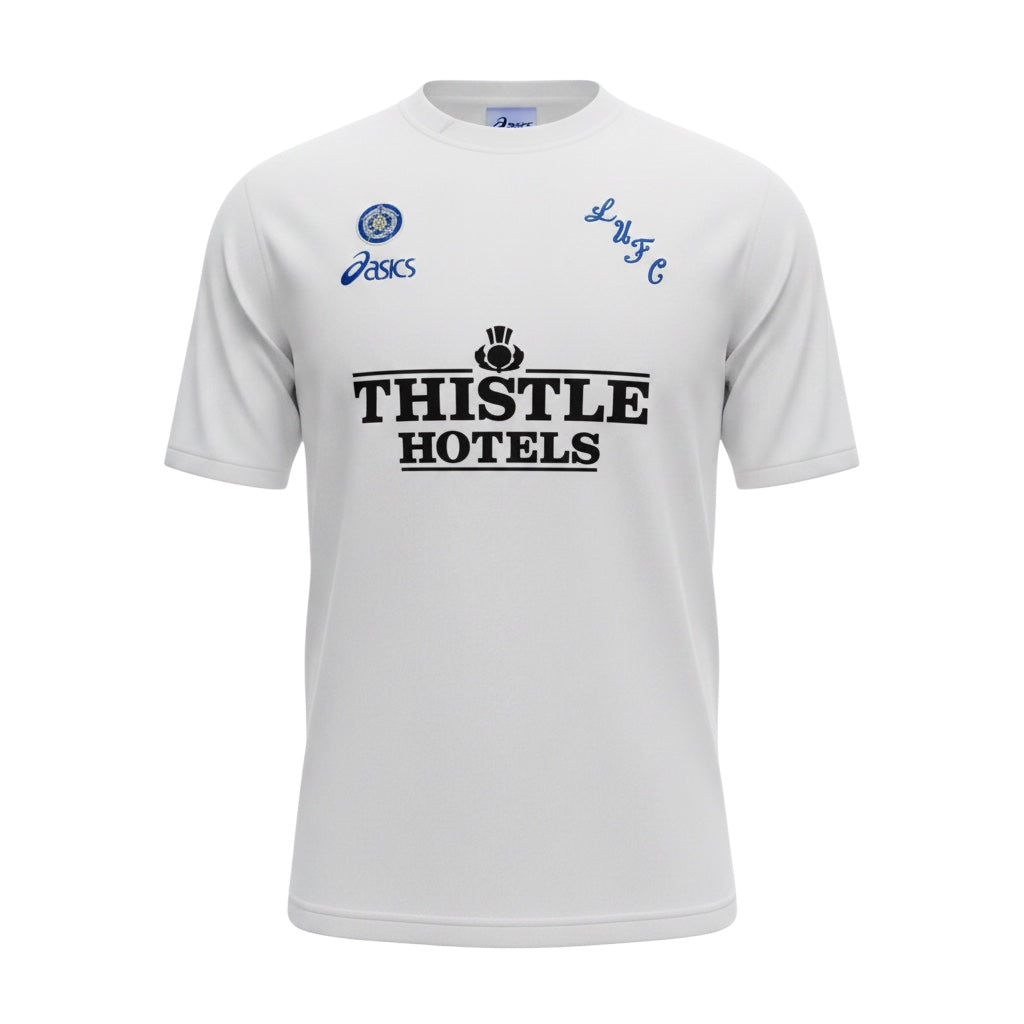 Archive Football Leeds United 1995/96 retro home jersey in white with embroidered crest and Thistle Hotels sponsor