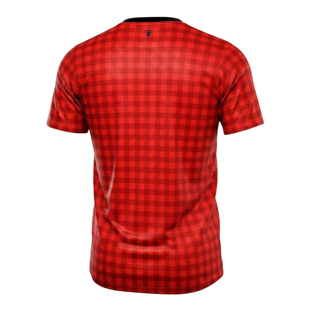 Vista trasera de la camiseta retro local 2012/13 del Manchester United de Archive Football con patrón de cuadros rojos