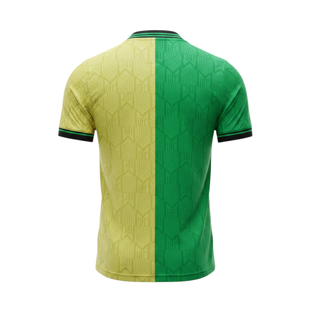 Vista trasera de la camiseta retro Archive Football Manchester United 1992/94 en verde y amarillo con patrón jacquard