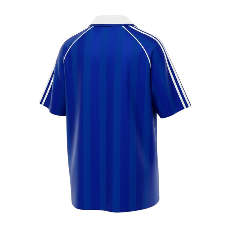 Hinchas Sportswear Store retro blue Adidas Originals jersey with white stripes and Trefoil logo. Classic football style.