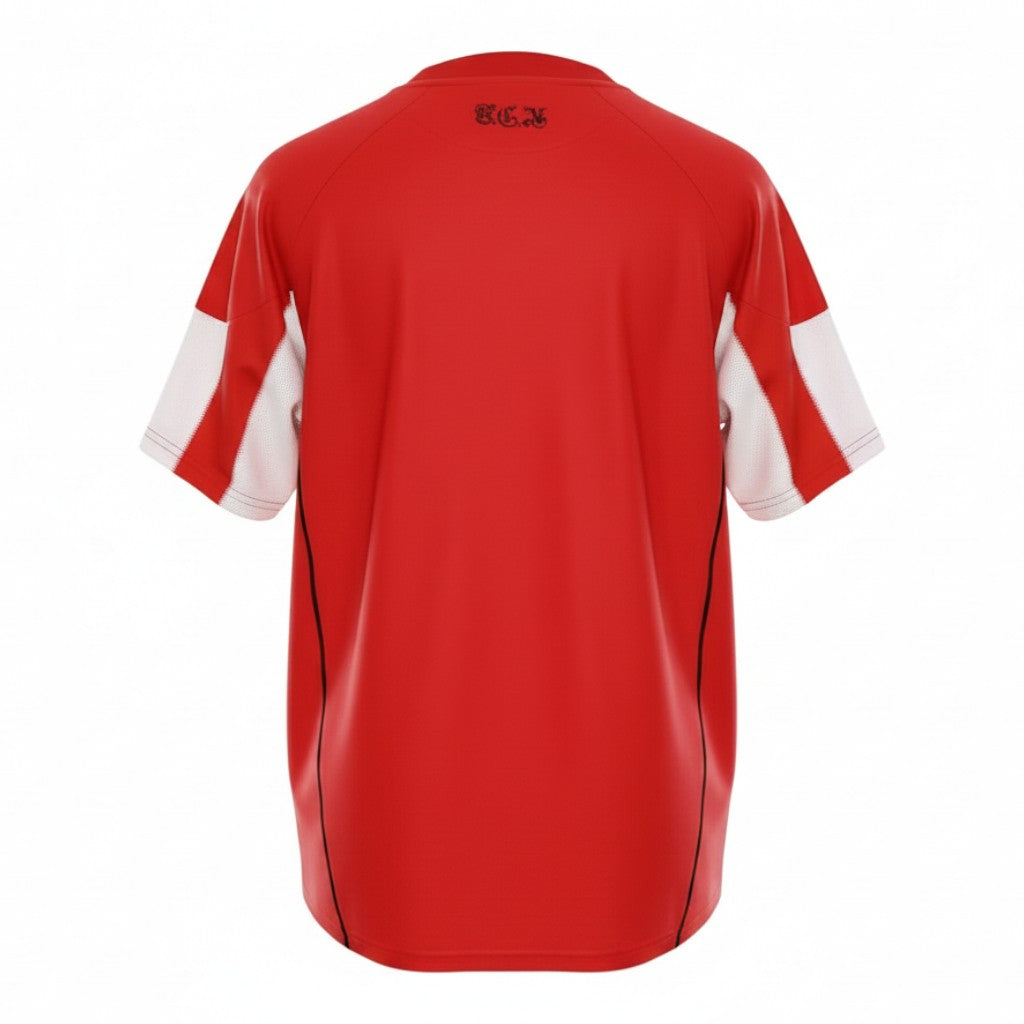 Hinchas Sportswear Store Bayern Munich 2010/11 retro red and white striped jersey with white mesh sleeve panels and black piping.