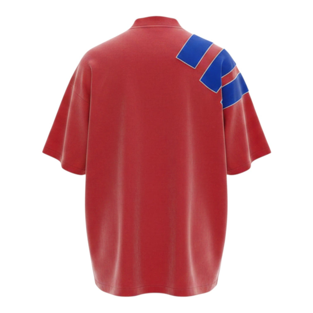 Hinchas Sportswear Store red Bayern Munich 1992/93 retro jersey with royal blue Adidas stripes on the left shoulder and chest.
