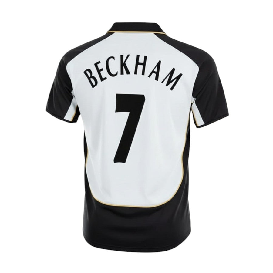 Hinchas Sportswear Store white 2001-02 Manchester United away jersey with Beckham 7 on back