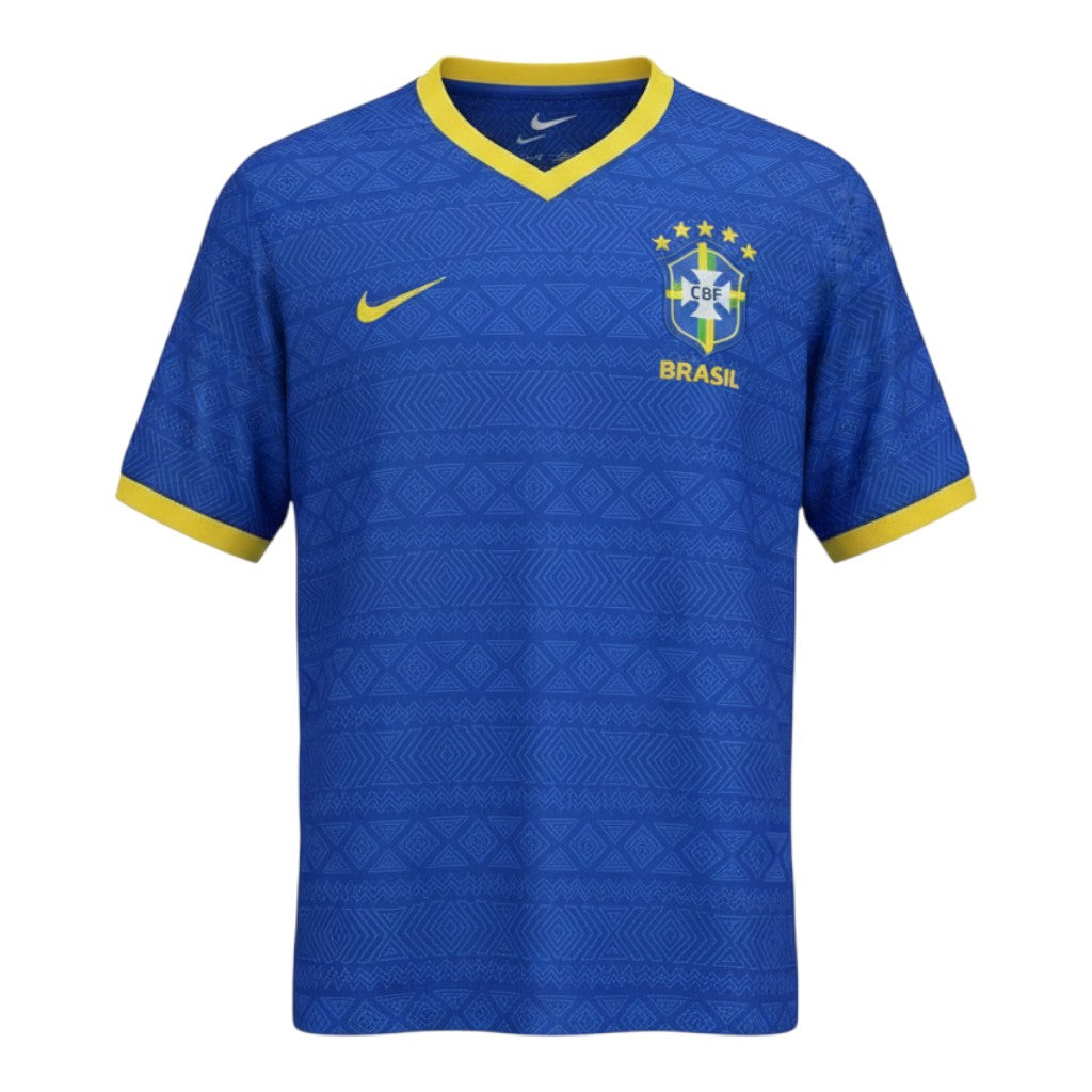 Camiseta de fútbol azul royal de Hinchas Sportswear Store con estampado geométrico tonal, cuello en V amarillo y puños. Escudo CBF Brasil bordado y logo Nike.