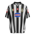 Hinchas Sportswear Store Juventus FC 2002/03 retro home jersey. Black and white vertical stripes, Tamoil sponsor, Italian flag badge, gold stars.