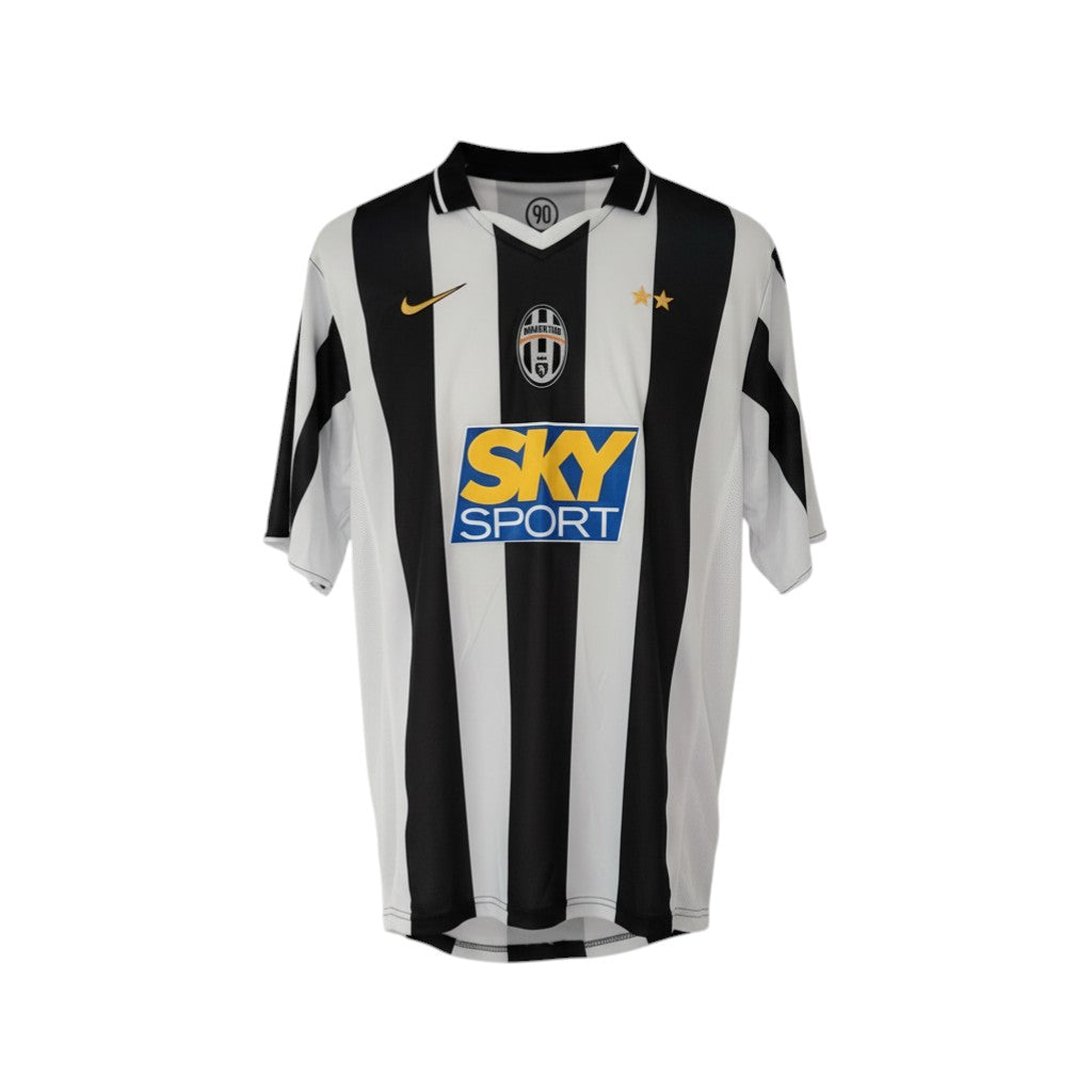 Hinchas Sportswear Store Juventus 2004-05 retro black and white Nike football jersey with Sky Sport sponsor.