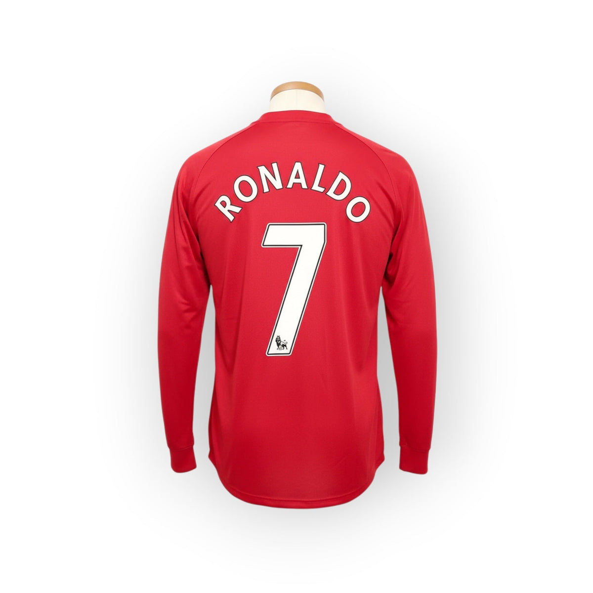 Hinchas Sportswear Store red Manchester United 2007-08 long sleeve Ronaldo #7 jersey with white lettering and AIG sponsor detail.