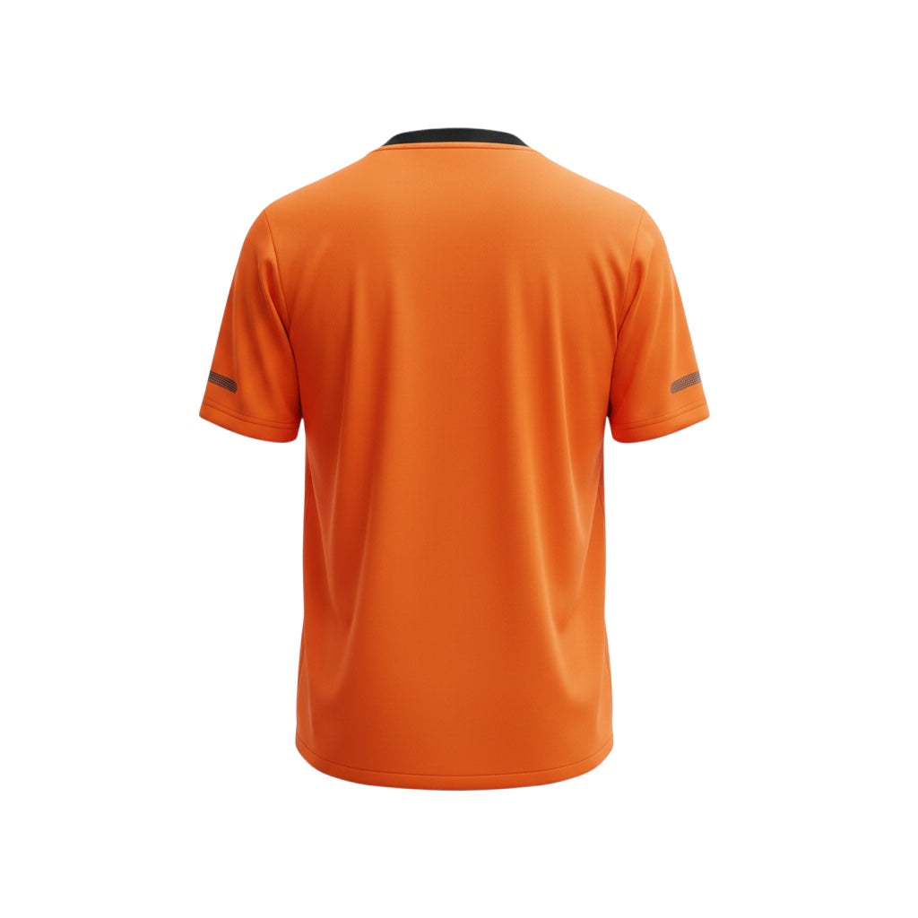 Camiseta retro naranja de local de Países Bajos 2010 de Nike con cuello en V negro y detalle de etiqueta 'NEDERLAND' en la nuca.