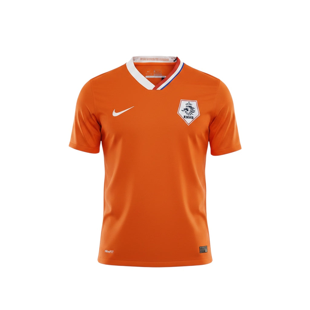 Camiseta de fútbol retro naranja de local de Países Bajos 2008 de Nike Fit con cuello en V blanco y ribetes tricolores, escudo de la KNVB y logo de Nike.