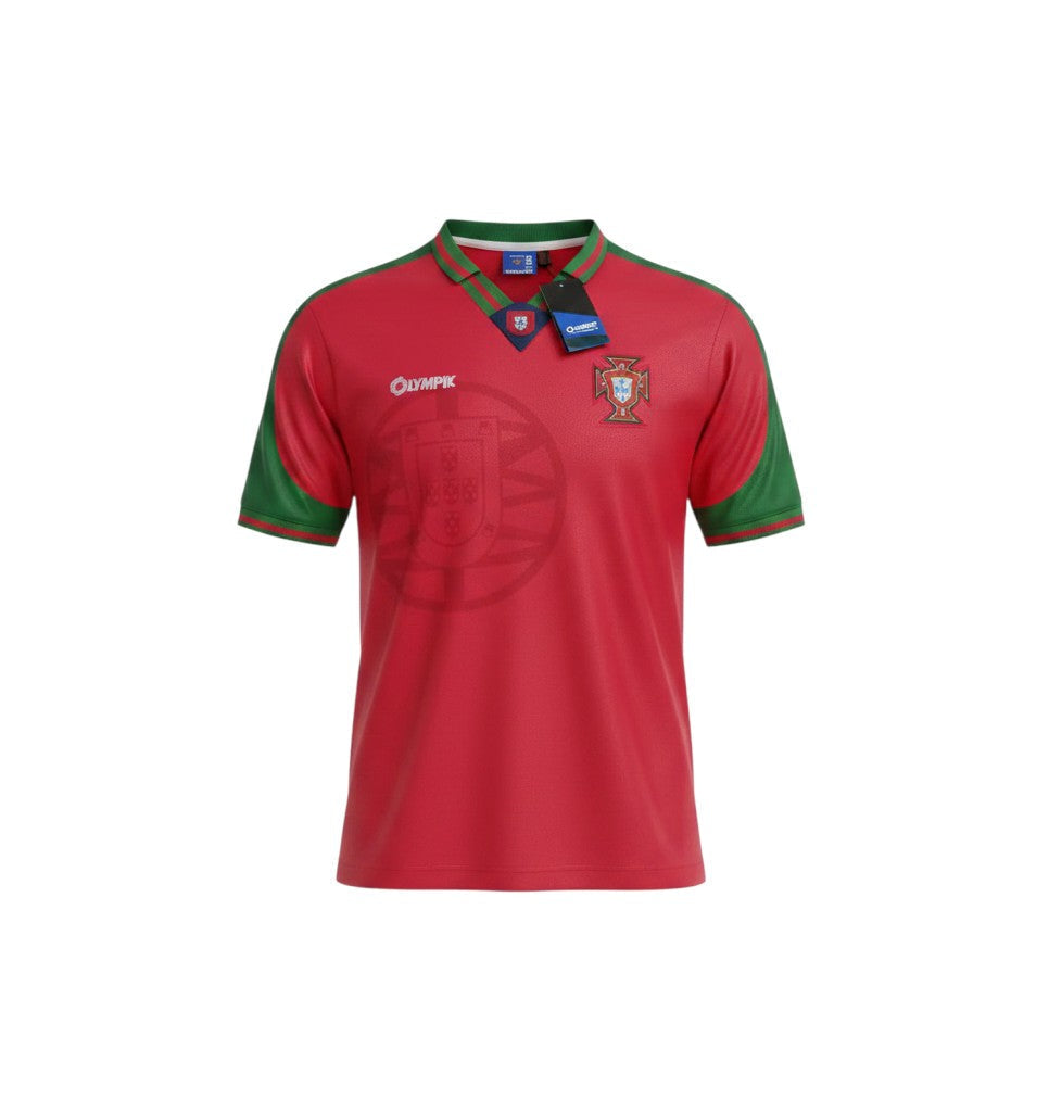 Camiseta de fútbol retro de Portugal 1996-97 de Olympic, roja con mangas raglán verdes y escudo FPF en el pecho.