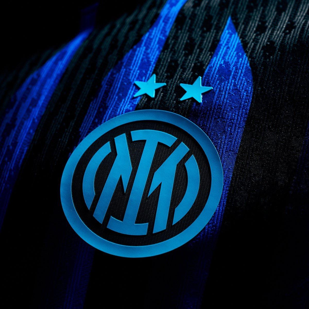 Inter Milan Home Kit 2025/26 (Serie A) – striped retro football jersey detail view