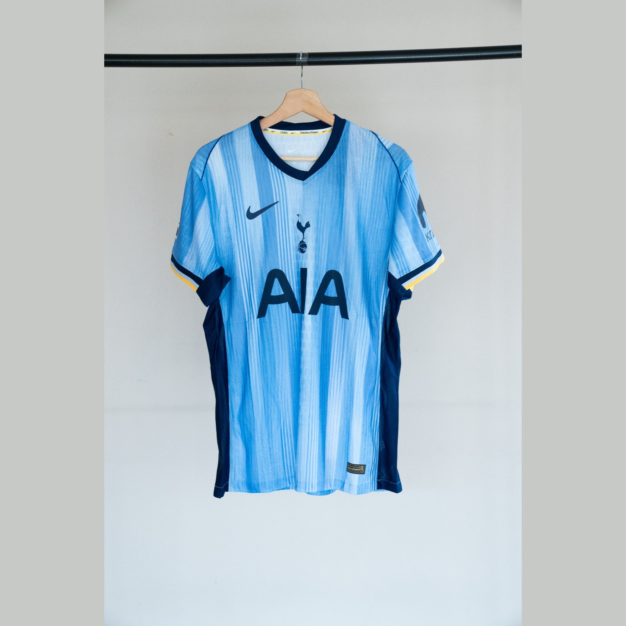 Tottenham 24-25 visitante versión jugador
